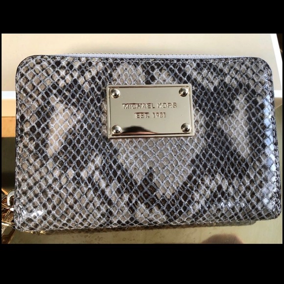 Michael kors wallet - Picture 2 of 3